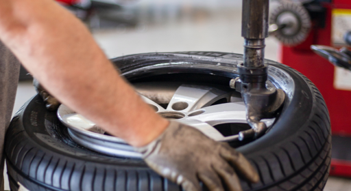 Mit welchen Kosten muss ich beim Reifen aufziehen und wuchten rechnen? No description available